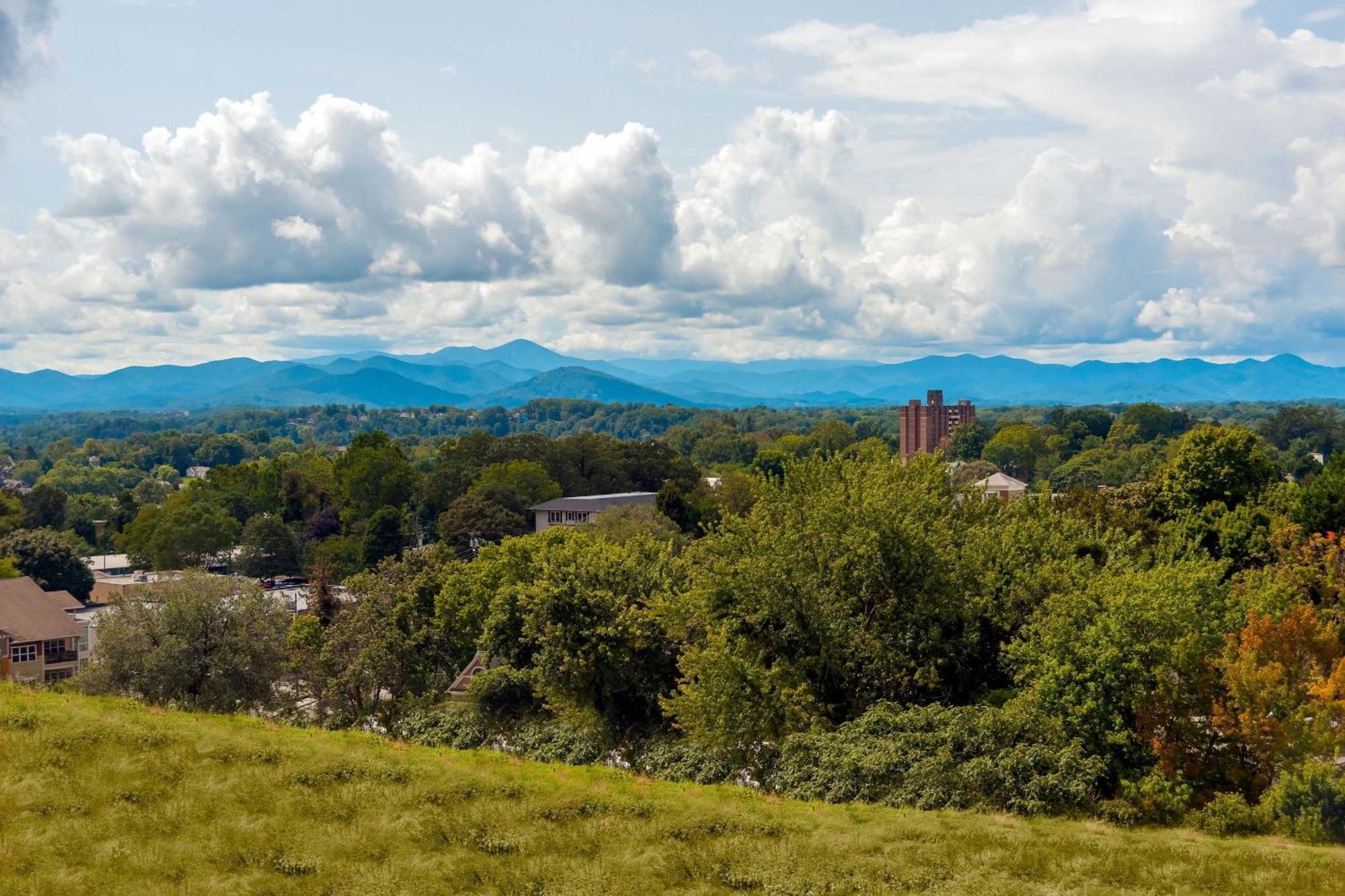 Aloft Asheville Downtown Екстериор снимка
