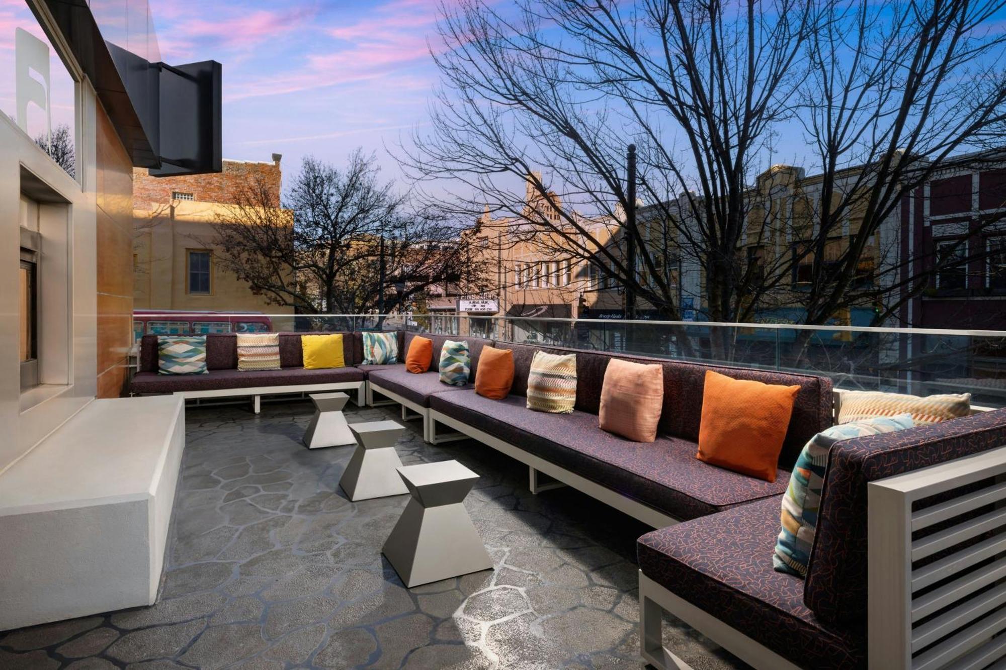Aloft Asheville Downtown Екстериор снимка