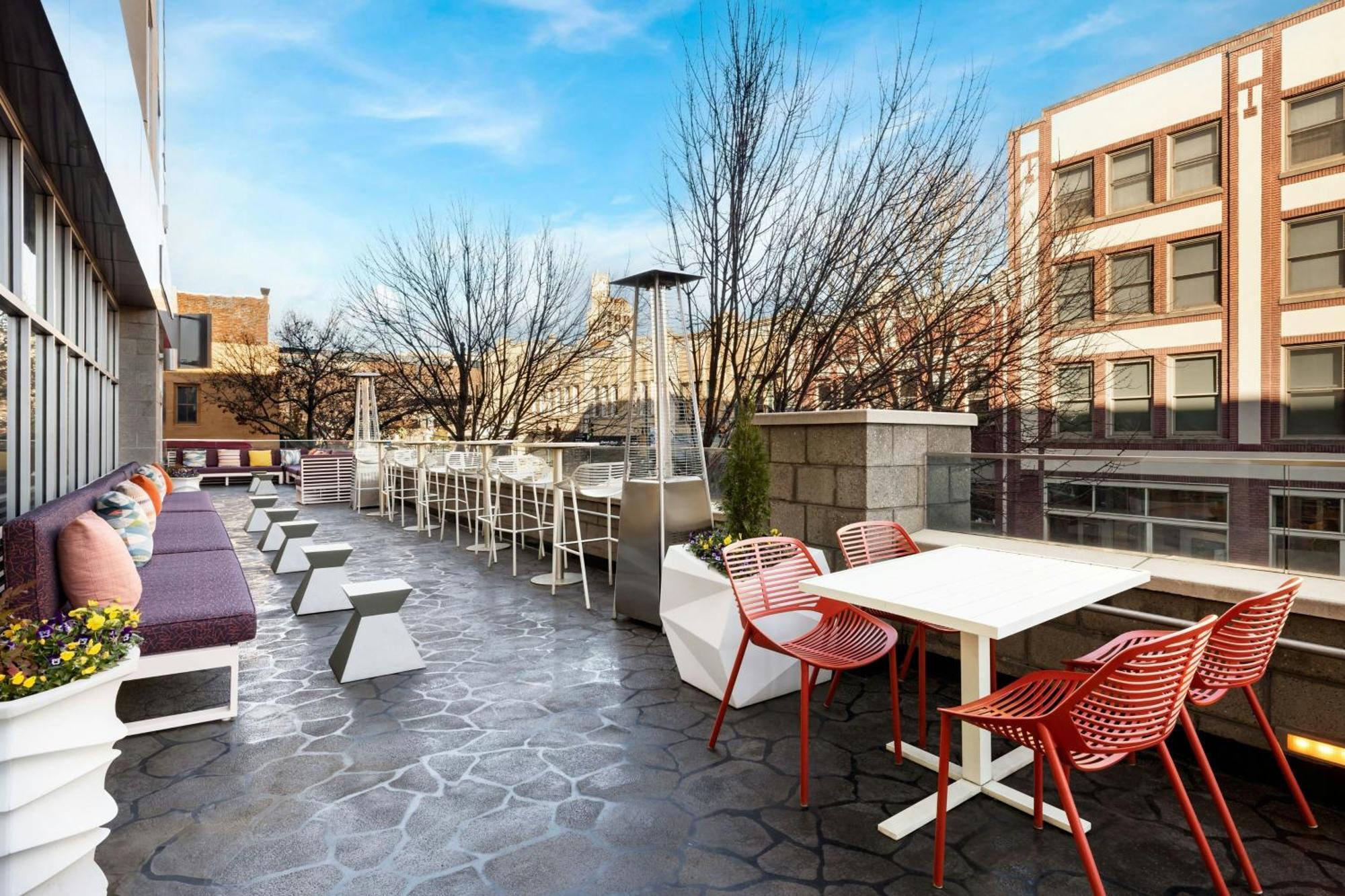 Aloft Asheville Downtown Екстериор снимка