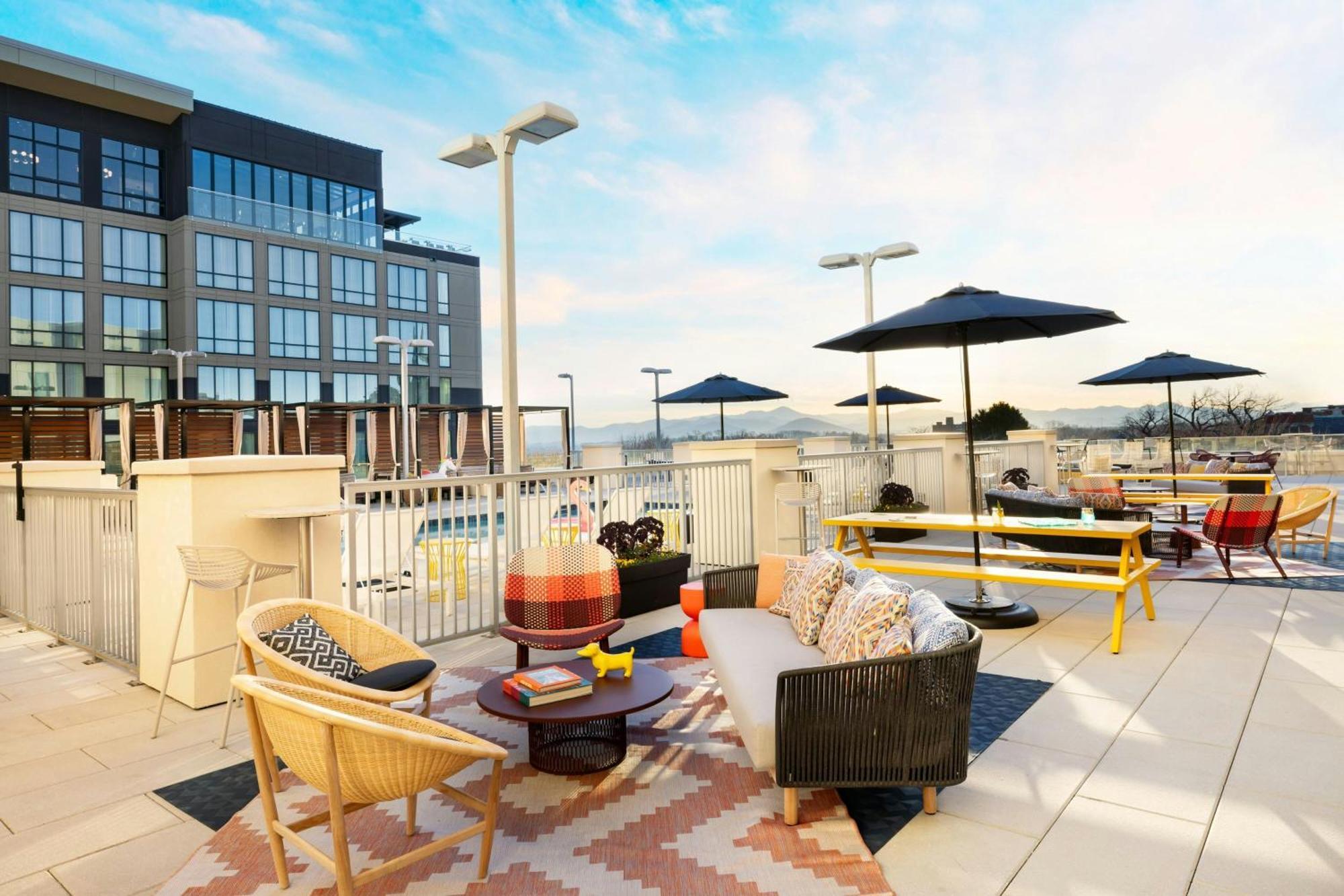 Aloft Asheville Downtown Екстериор снимка