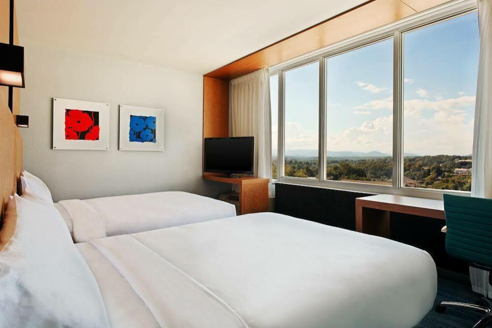 Aloft Asheville Downtown Екстериор снимка